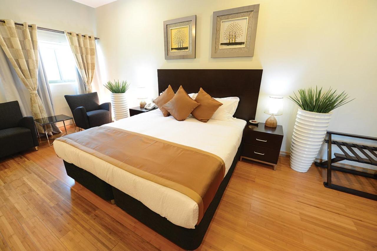 Timor Plaza Hotel&Apartments Dili Esterno foto
